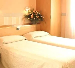 فندق Etrusco 3*